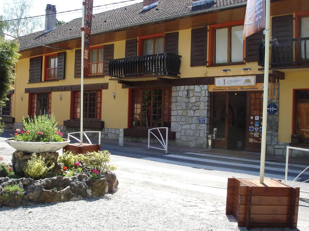 Hotel Restaurant Davat Brison-Saint-Innocent Экстерьер фото