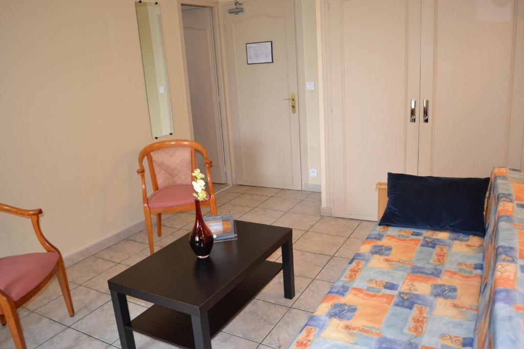 Hotel Restaurant Davat Brison-Saint-Innocent Номер фото