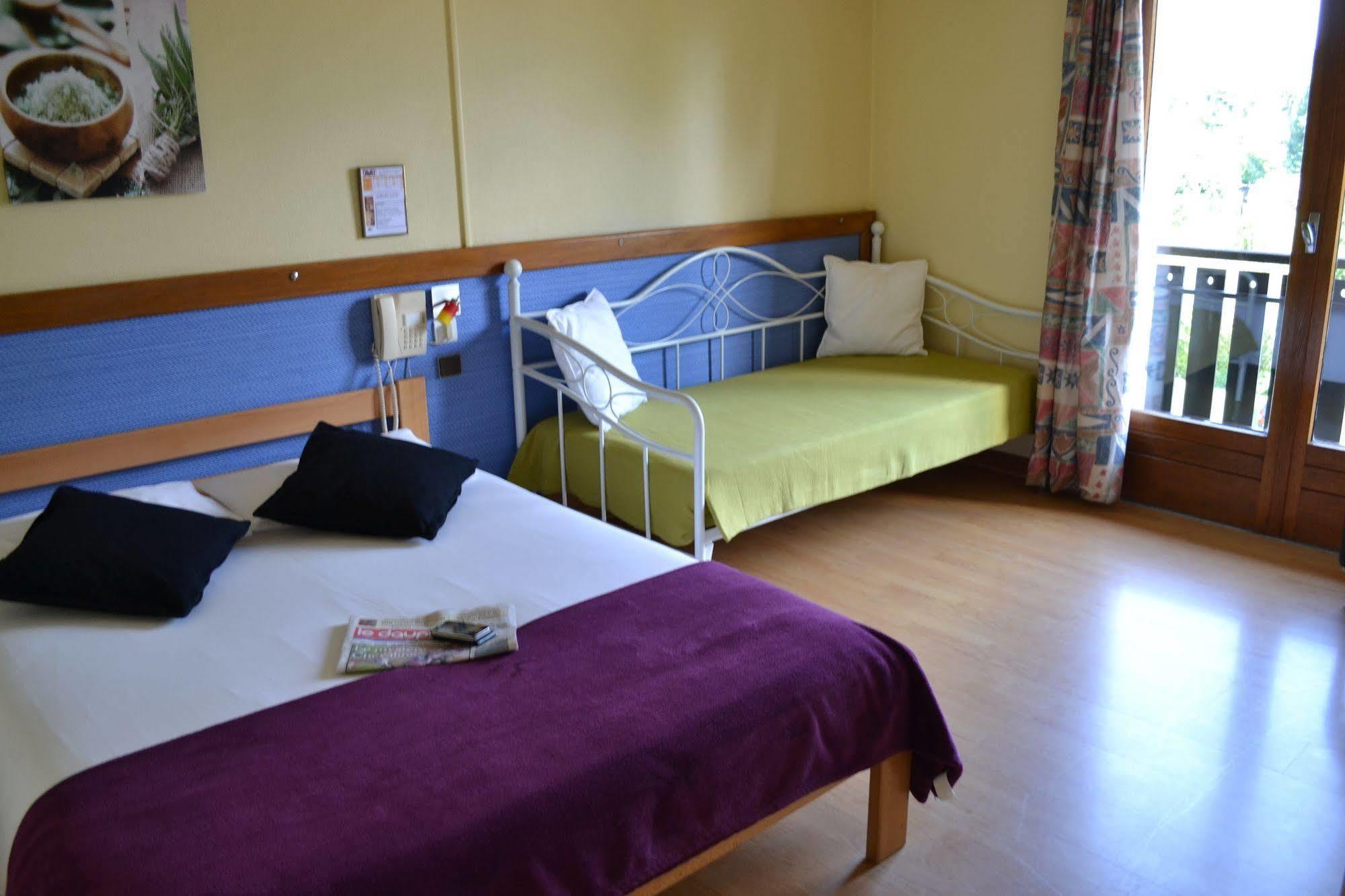Hotel Restaurant Davat Brison-Saint-Innocent Экстерьер фото
